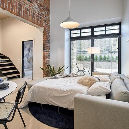 Apartament High Ceiling Loft With Its Own Backyard And A Terrace Tallin Zewnętrze zdjęcie